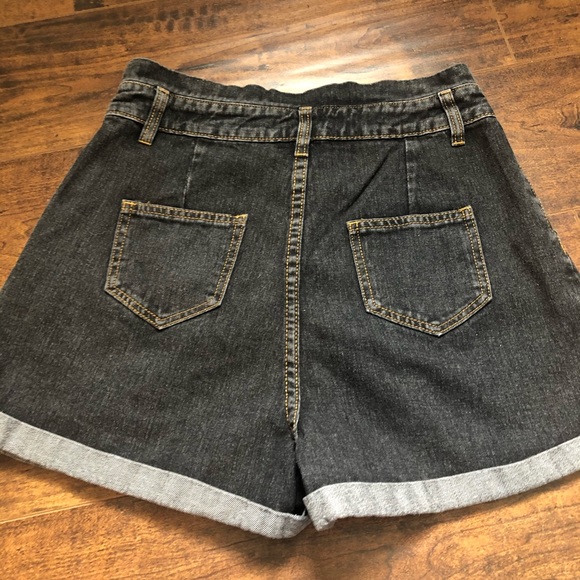 High waisted shorts - Picture 5 of 5